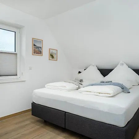 With 2 Bedrooms بيت للعطل غريتسيل