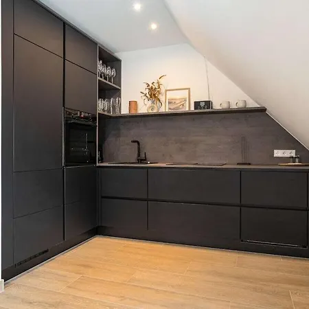 بيت للعطل With 2 Bedrooms *